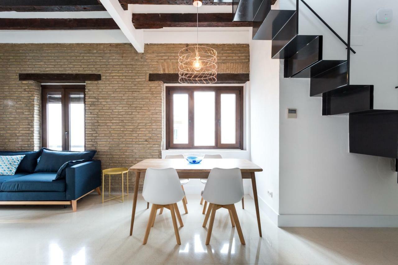Almazen Apartamentos, Arrayan 23 Севилья Экстерьер фото