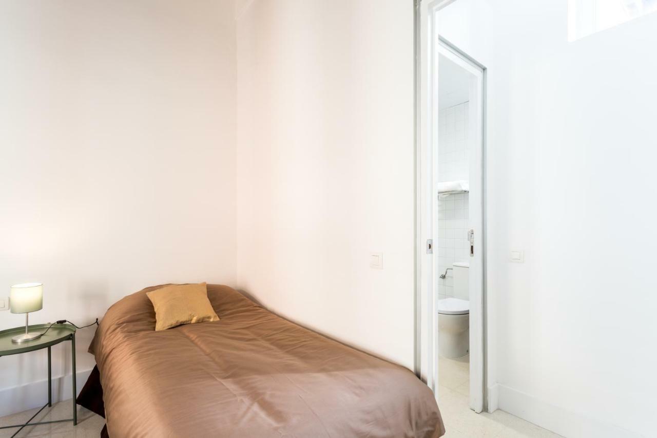 Almazen Apartamentos, Arrayan 23 Севилья Экстерьер фото