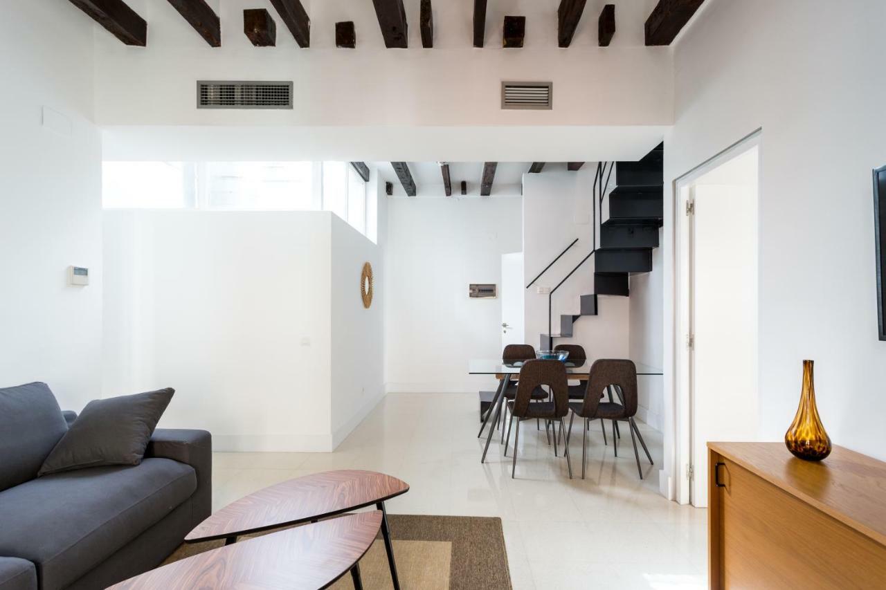 Almazen Apartamentos, Arrayan 23 Севилья Экстерьер фото