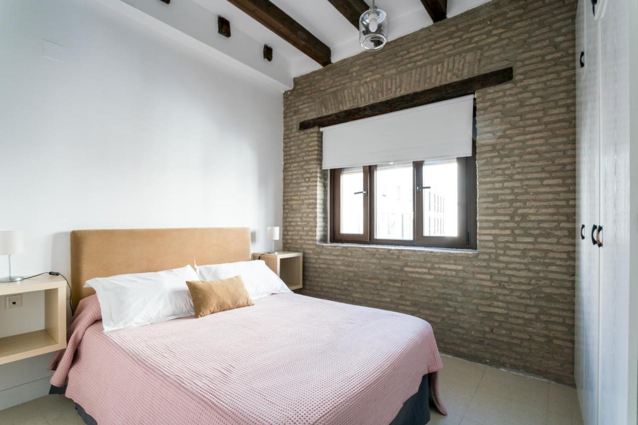 Almazen Apartamentos, Arrayan 23 Севилья Экстерьер фото